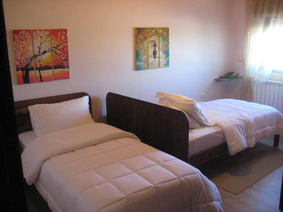 Drini Hotel Rrashbull Екстериор снимка