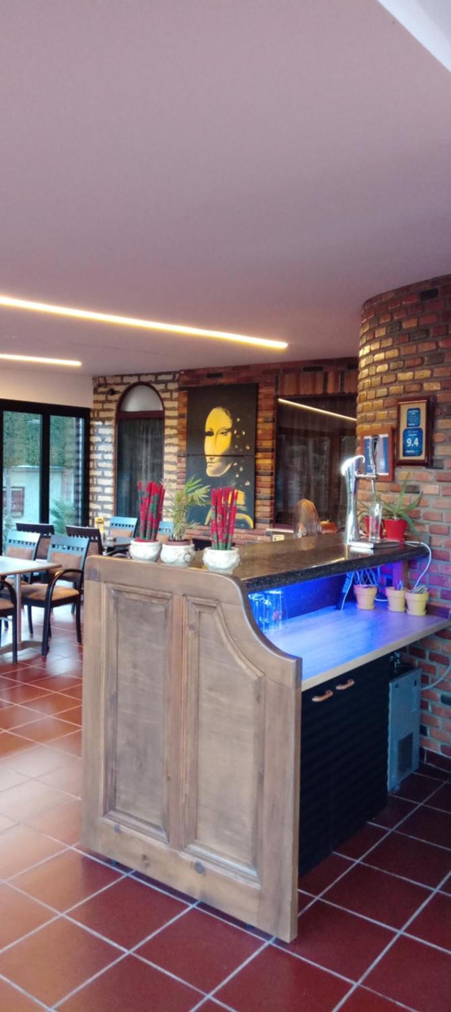 Drini Hotel Rrashbull Екстериор снимка